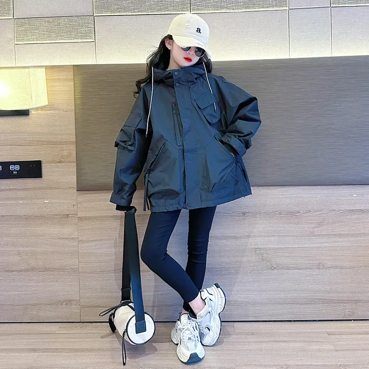 女童冲锋衣春秋2025新款时髦儿童秋季大童休闲外套洋气6-12岁潮款