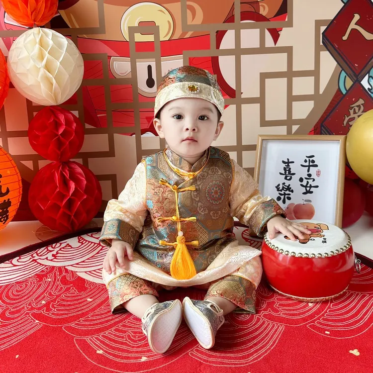 宝宝唐装周岁礼服秋冬季中式国风抓周冠衣生日宴百天婴儿童拜年服