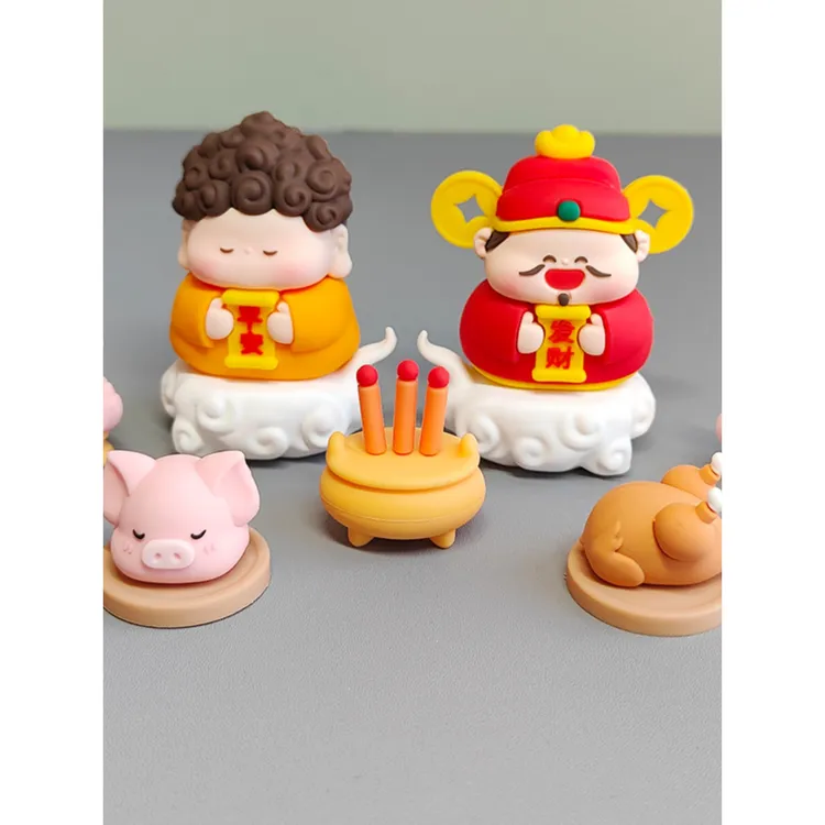 可爱卡通财神爷摆件桌面装饰招财办公室车内小神仙车载工位摆设