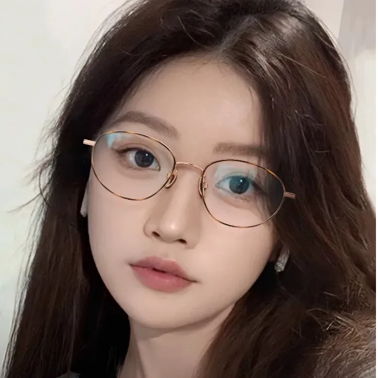 纯钛椭圆金丝近视眼镜女款百搭素颜超轻可配度数防蓝光抗辐射镜片