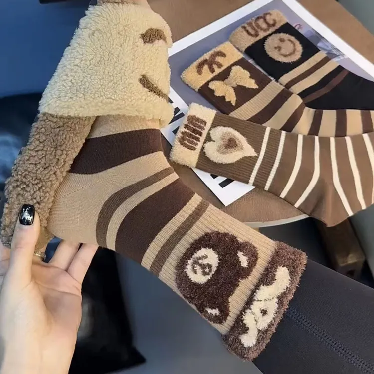 女款纯棉袜子高筒秋冬款街头时尚百搭保暖潮袜美拉德女士棉袜网红