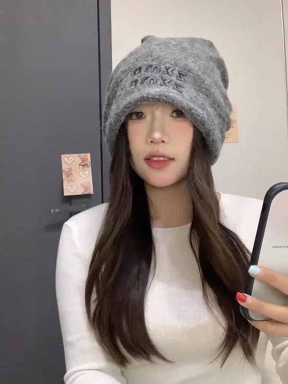 字母冷帽大头围显脸小百搭ins基础双层慵懒