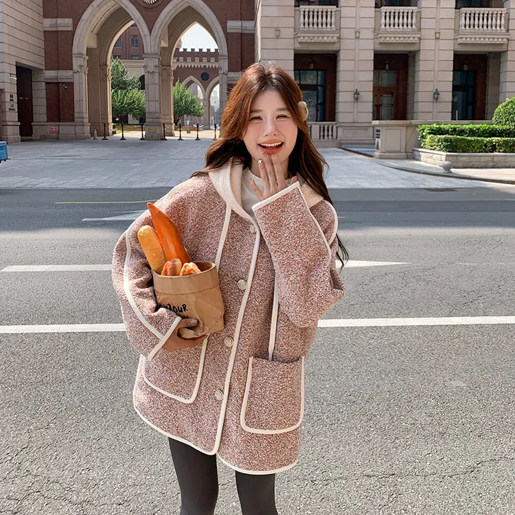 粉色小香风外套女冬季2024新款宽松休闲保暖90白鸭绒内胆羽绒服