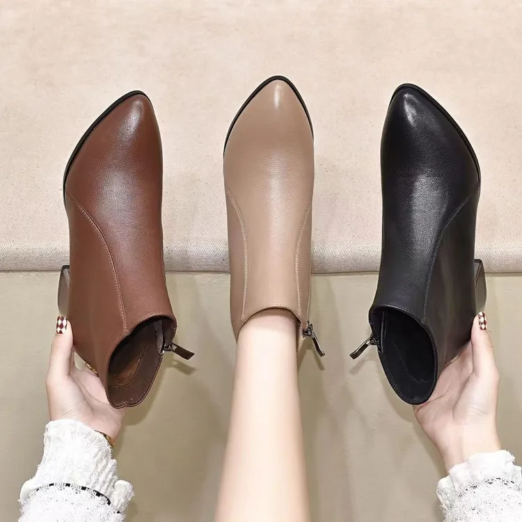 秋冬新款真皮马丁靴小短靴粗跟妈妈靴加绒加厚高档保暖百搭女靴