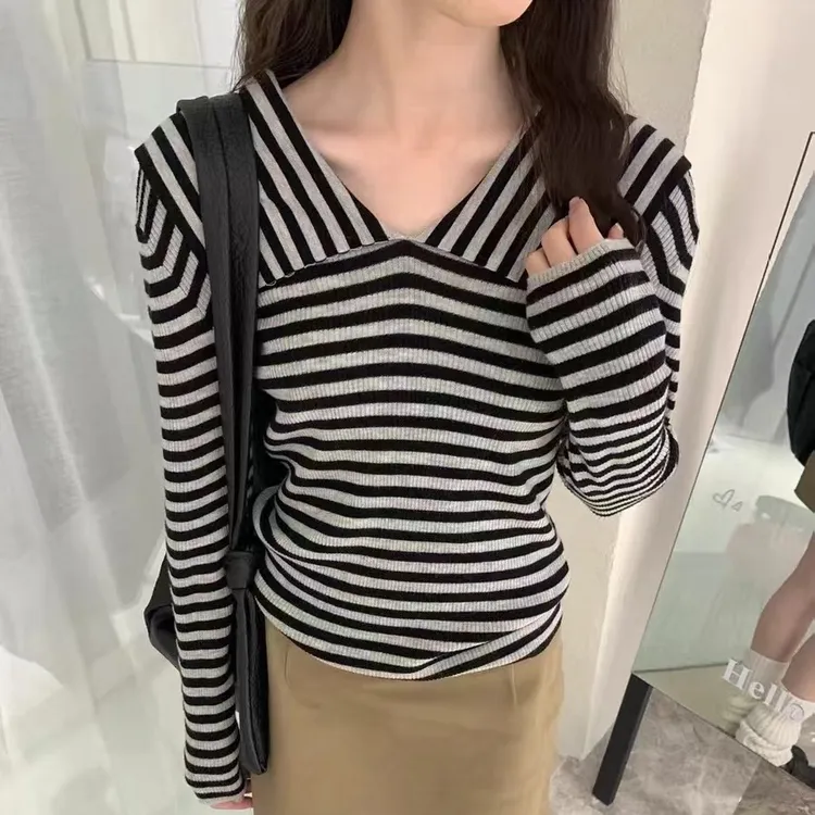 设计感小众别致独特超好看气质条纹打底衫针织上衣女2025早秋新款