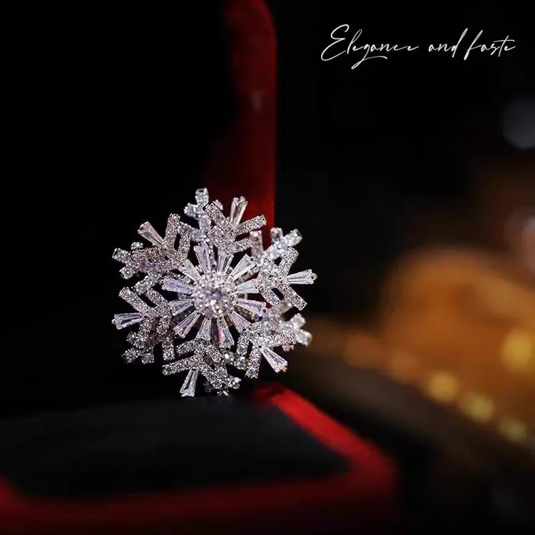 锌合金胸针 奢华高档气质雪花旋转胸针新款胸花西装别针大衣配饰
