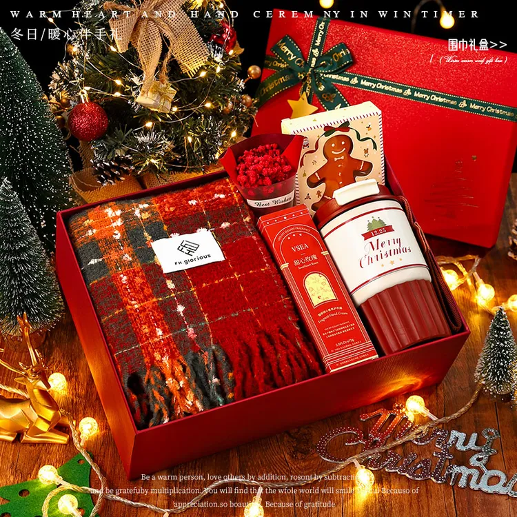 新年生日礼物女生送女朋友老婆闺蜜伴手礼实用仪式感暖冬围巾礼盒