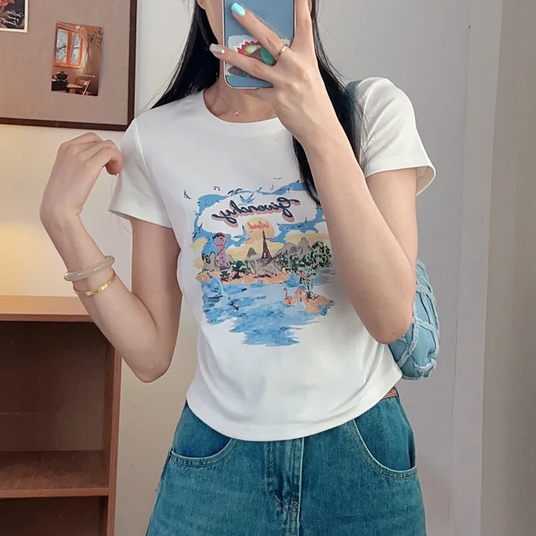 短袖t恤女夏季新款小众显瘦百搭复古设计感印花修身短款圆领上衣