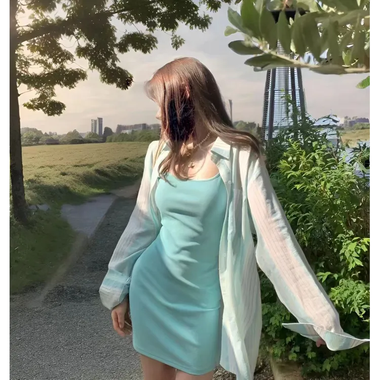 女装夏季法式吊带显瘦洋气衣服女连衣裙小众外出百搭裙子衬衫套装