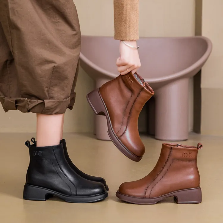 真皮妈妈鞋棉鞋防寒保暖防滑雪地靴粗跟中跟中老年人女鞋东北保暖