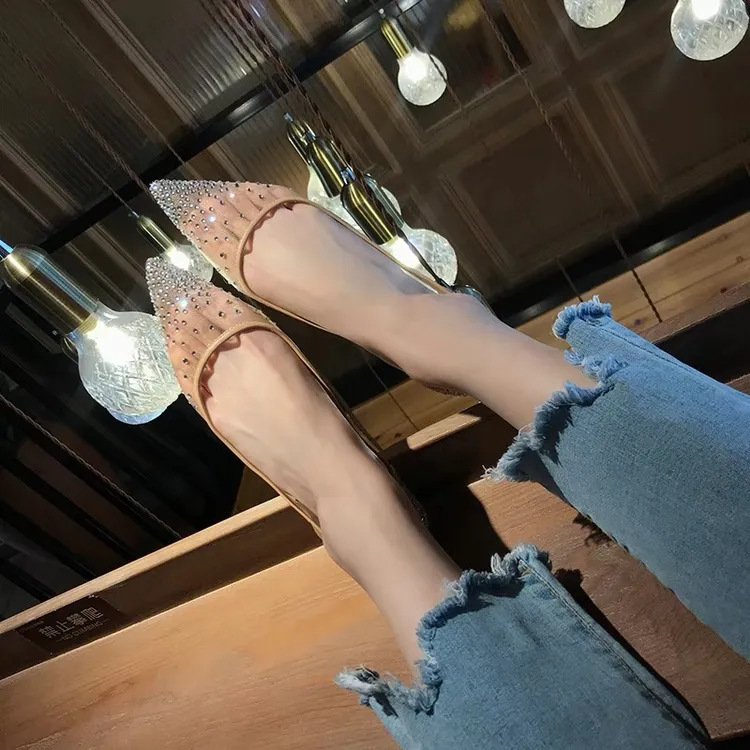 2025春新款平底网纱水钻尖头单鞋女百搭仙女风漆皮裸色水晶鞋婚鞋