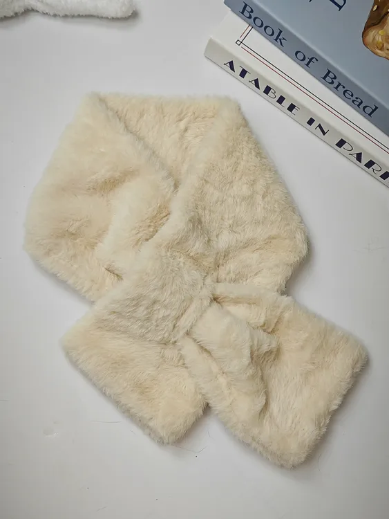 新款毛绒围巾仿獭兔毛围脖男女冬季保暖可爱加厚毛毛领子交叉纯色