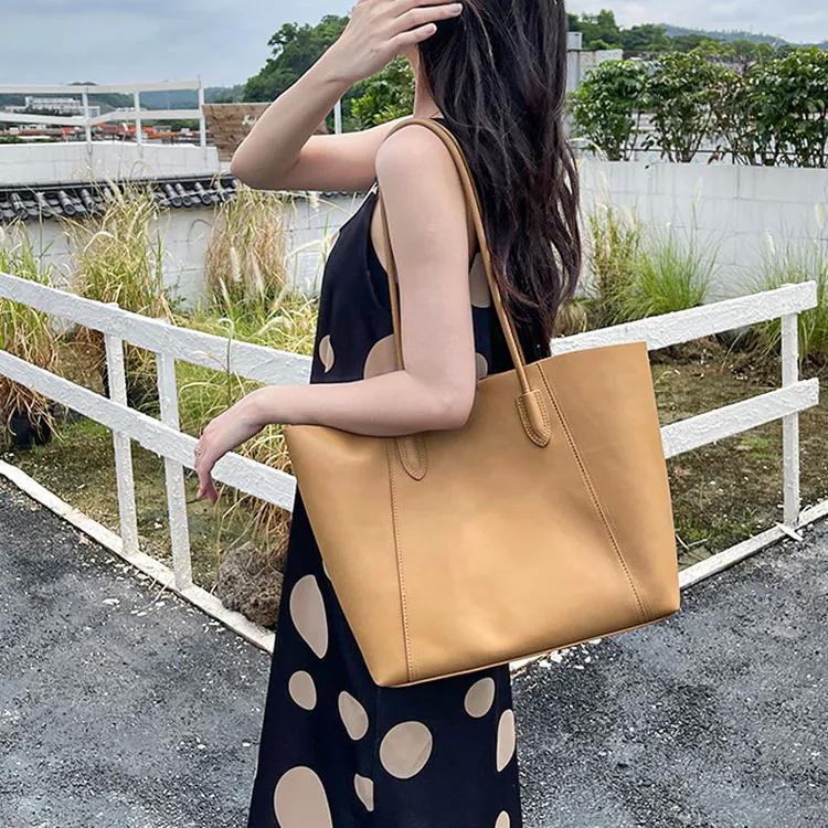 新款托特包女士纯色牛皮通勤时尚百搭ins单肩韩版大容量包包夏季