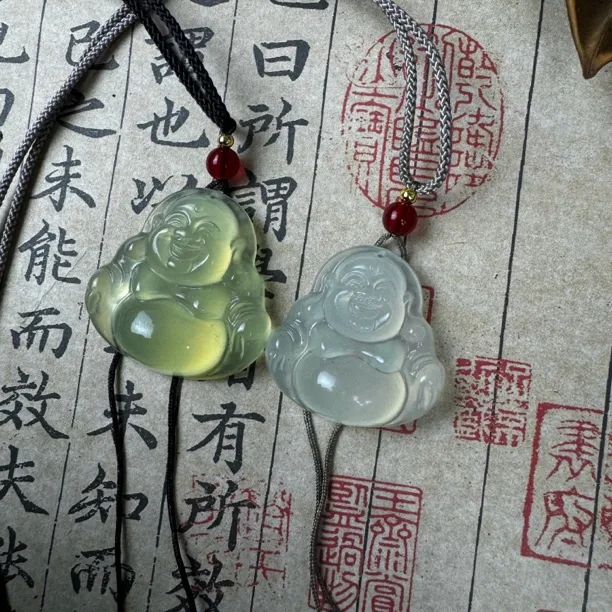 岫玉高冰佛公吊坠