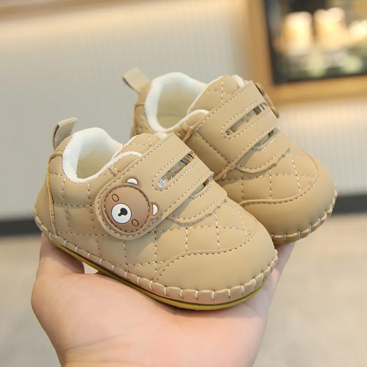 宝宝秋季休闲学步鞋0-2岁女宝宝舒适包头防滑软底男宝婴幼儿