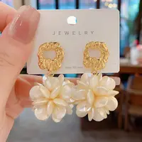 铜合金耳饰 超仙轻奢花瓣耳钉小众设计感耳环复古气质个性耳饰