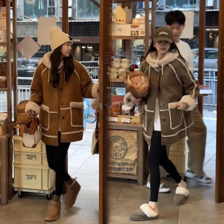 冬季加厚新款韩版鹿皮绒拼接羊羔毛皮毛一体外套女中长款加绒大衣