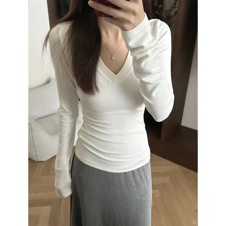 白色正肩V领内搭打底衫长袖t恤女秋冬新款高级感纯欲修身显瘦上衣