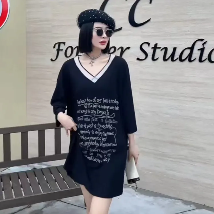 早秋新款V领九分袖字母钻裙中长款时尚显瘦百搭大码连衣裙