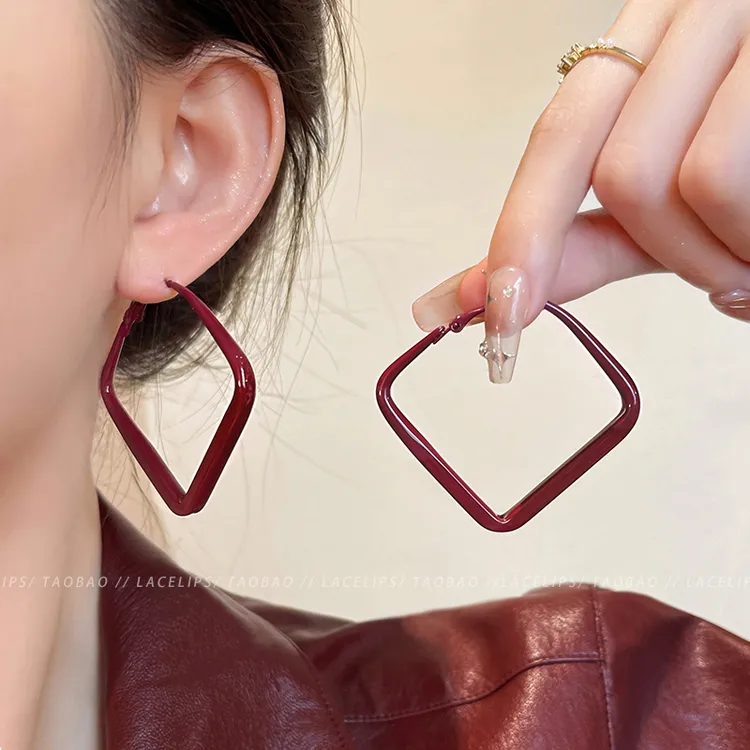 合金耳饰 港风复古方形安可拉红耳环高级感耳钉气质轻奢耳饰女169