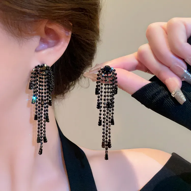 合金仿水晶耳饰 轻奢黑色水钻长款流苏耳环网红气质名媛耳坠67