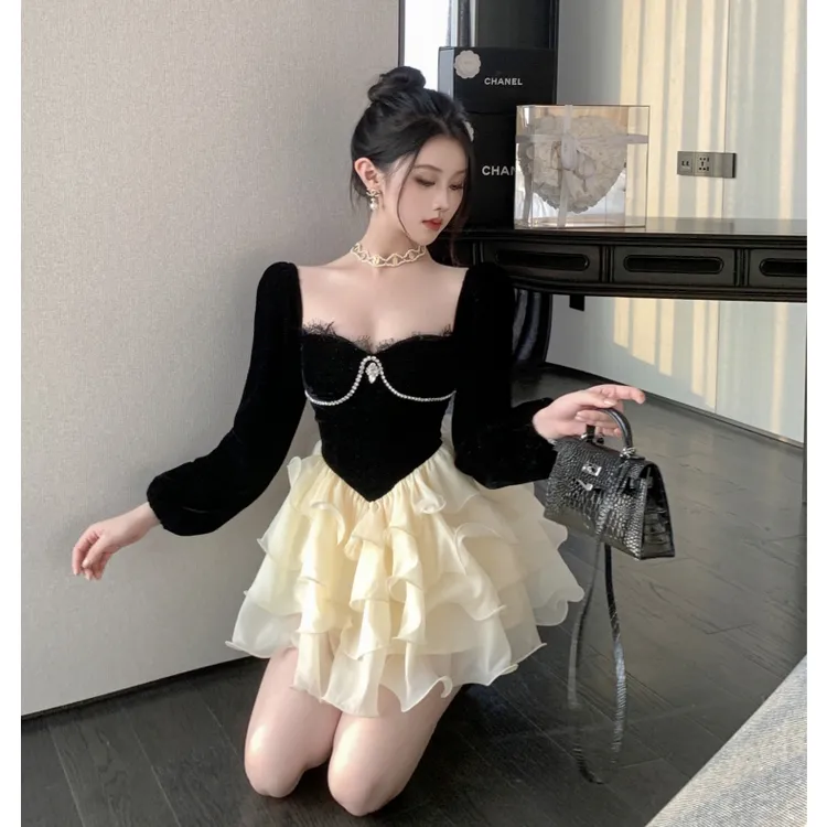 法式气质长袖连衣裙别致甜美丝绒拼接蛋糕裙女秋季新款修身短裙子
