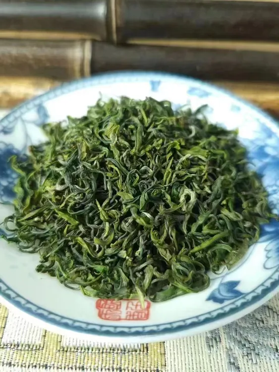 2024龙井43鲜叶树种原料手工炒青绿茶恩施硒茶
