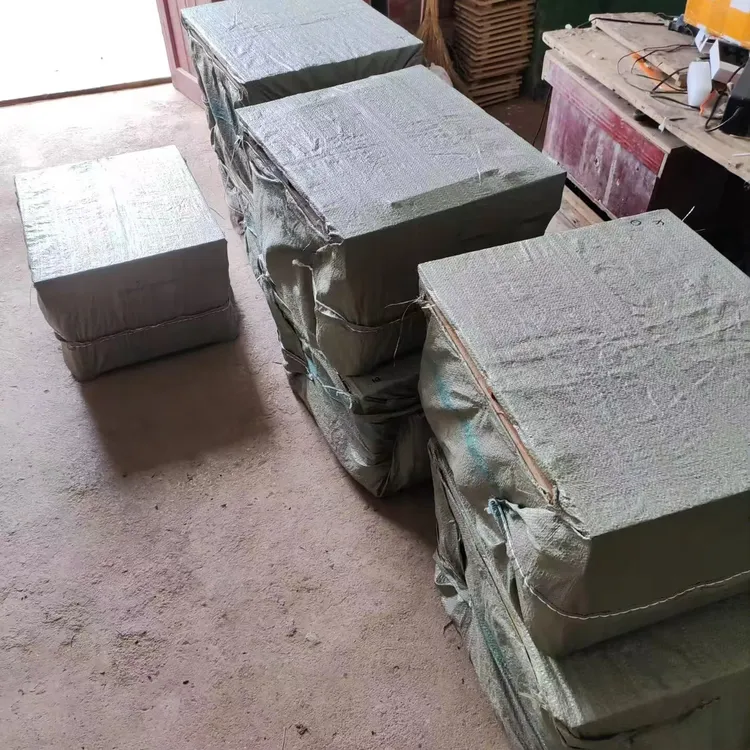 带箱（意蜂）   笼蜂  新王   数量多  子脾好  授粉采蜜  标准巢础