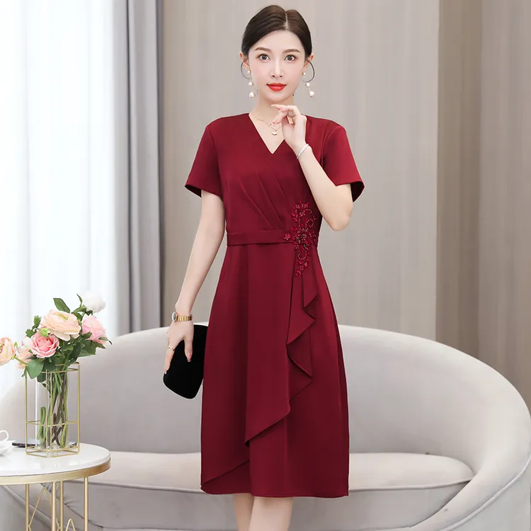 结婚穿的高端洋气喜婆婆婚宴装婚礼妈妈礼服小个子短款显瘦连衣裙