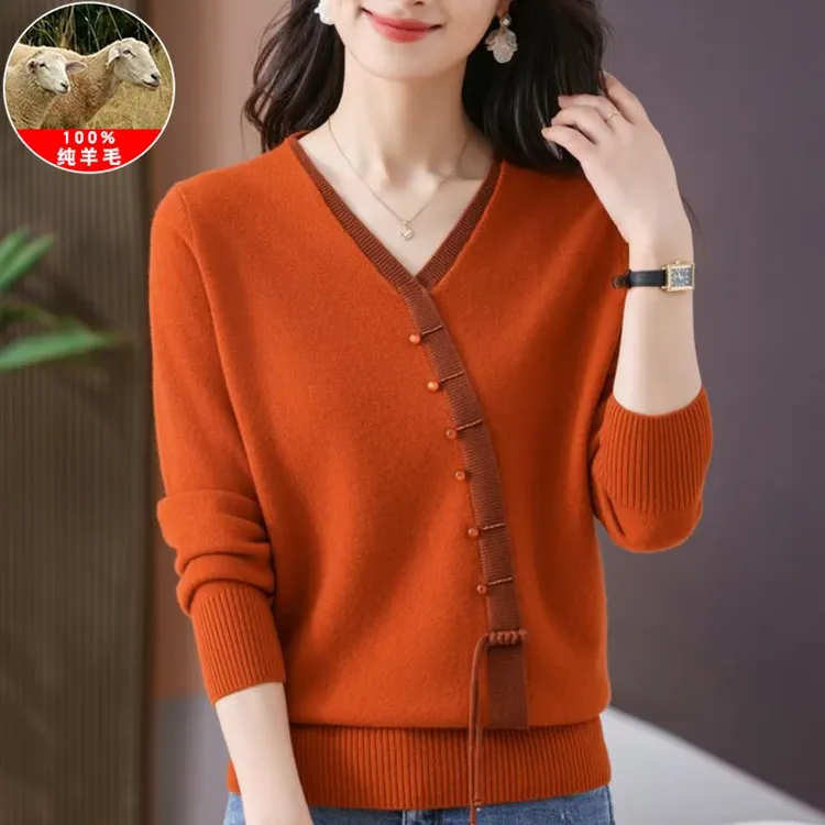 2025秋冬新款中年女士高档100%羊毛针织毛衣国风新中式V领妈妈装
