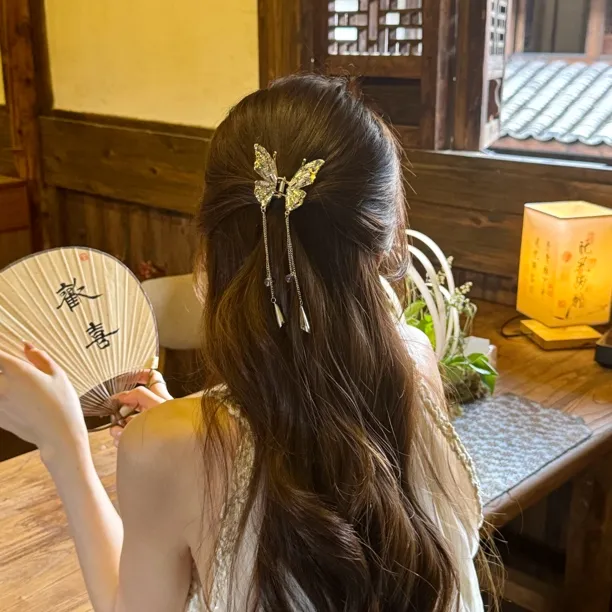 8037新中式国风清冷蝴蝶流苏抓夹女发夹子头发鲨鱼夹发饰头发夹子