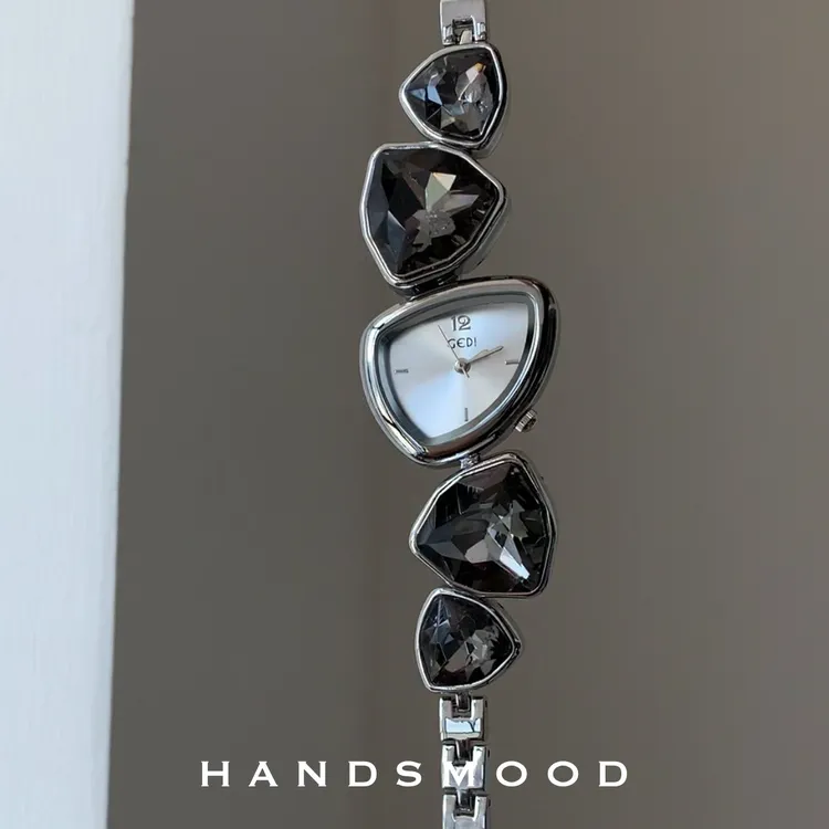 handsmood 小众设计感不规则链条轻奢时尚黑色精致女士手表AG47