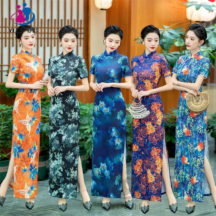 YILV/亦侣2024新款中国风旗袍大码复古走秀表演服显瘦旗袍连衣裙