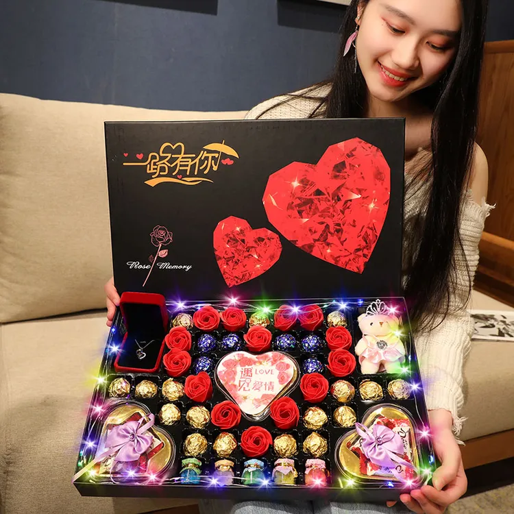 38女神情人节礼物巧克力礼盒装糖果玫瑰送女友老婆浪漫表白生日品