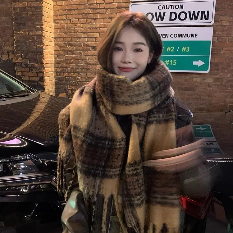 美拉德风棕色围巾女冬季保暖高级感流苏加大加厚围脖学生情侣新款