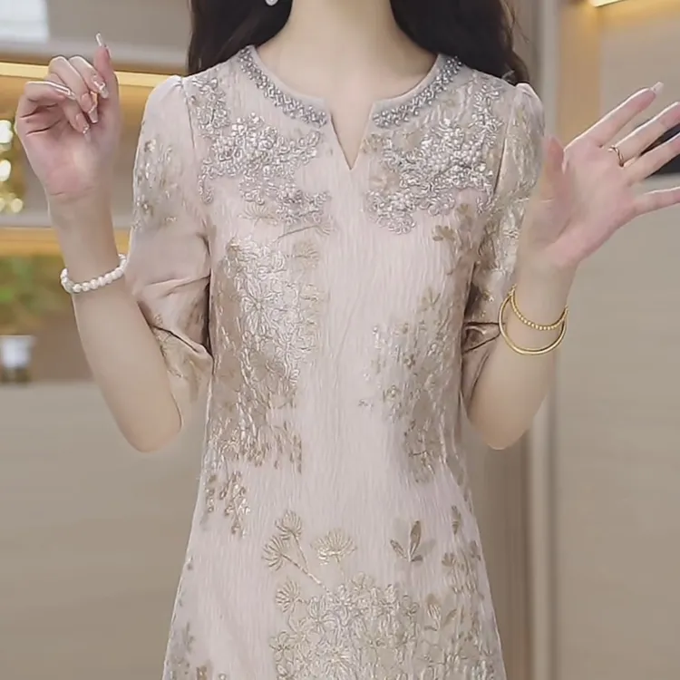 高级云锦丝时尚气质高档档次礼服裙2024秋季新款精工刺绣修身裙子