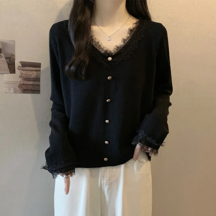 大码黑色蕾丝V领针织打底衫女春秋胖妹妹设计感气质内搭长袖上衣
