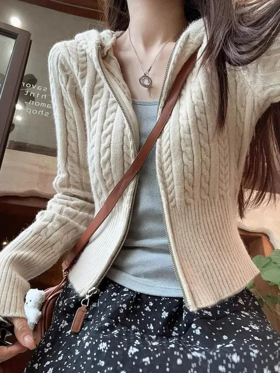 麻花连帽针织开衫女秋冬新款拉链毛衣小个子修身短款上衣外套外搭