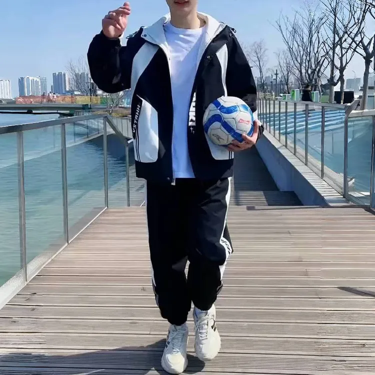 春秋季新款套装休闲男外套连帽青少年学生休闲运动帅气宽松夹克潮