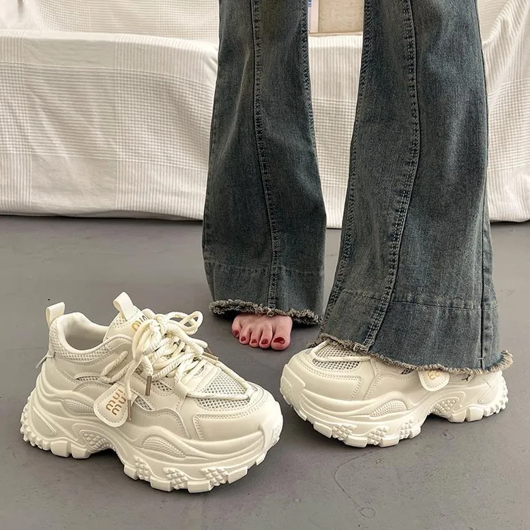 百搭透气韩版增高运动鞋女夏季厚底潮款新款显脚明星同款百搭鞋子
