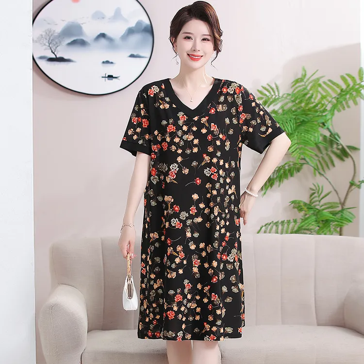 夏季妈妈碎花连衣裙短袖2024新款时尚显瘦气质洋气中长款裙子