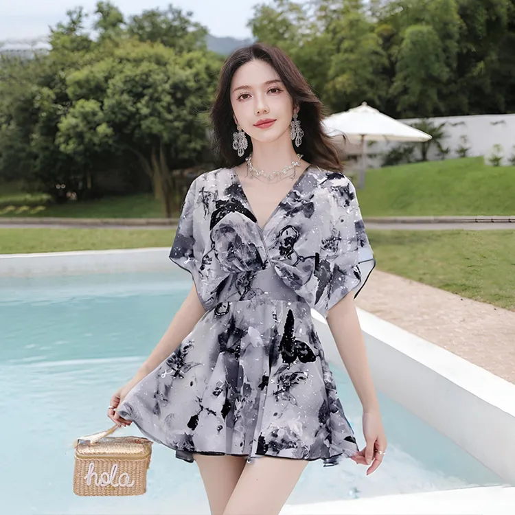 亦美珊【DY011】时尚女气质性感遮肉显瘦修身唯美连体裙式时尚泳衣