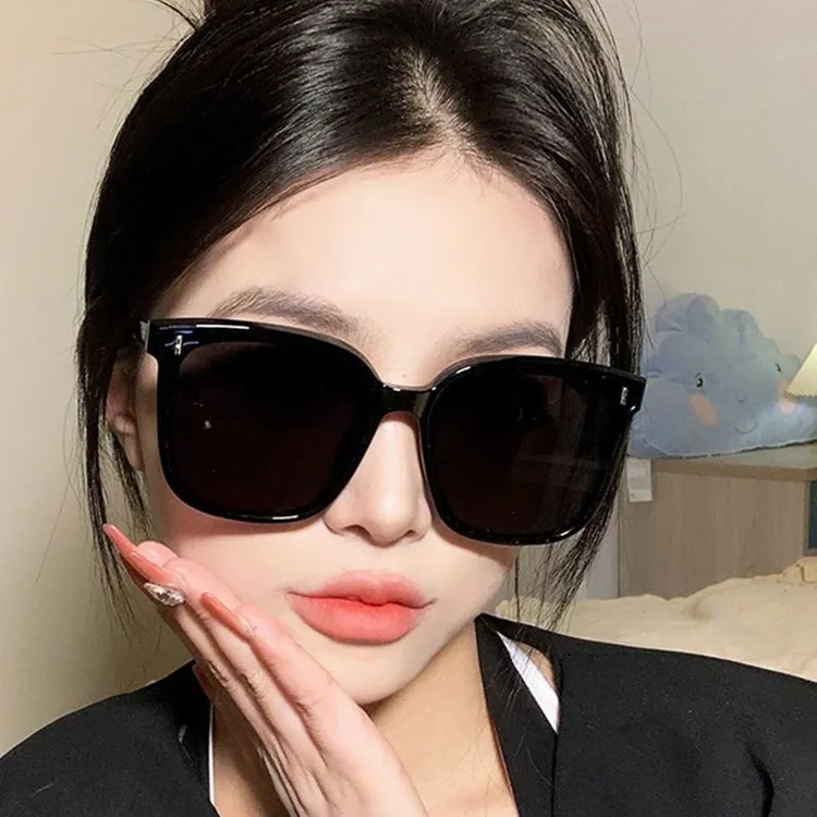 墨镜女款太阳镜2024款网红款高档防紫外线遮阳街拍眼镜男年轻