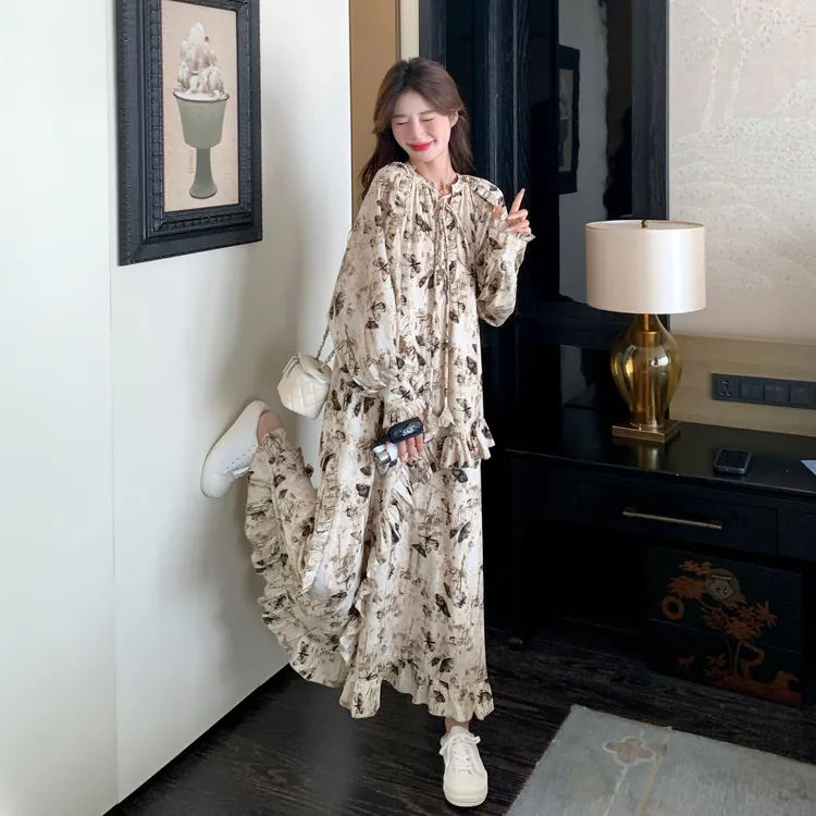 法式优雅风碎花连衣裙2025早秋新款超仙气质高级感宽松遮肉长裙子