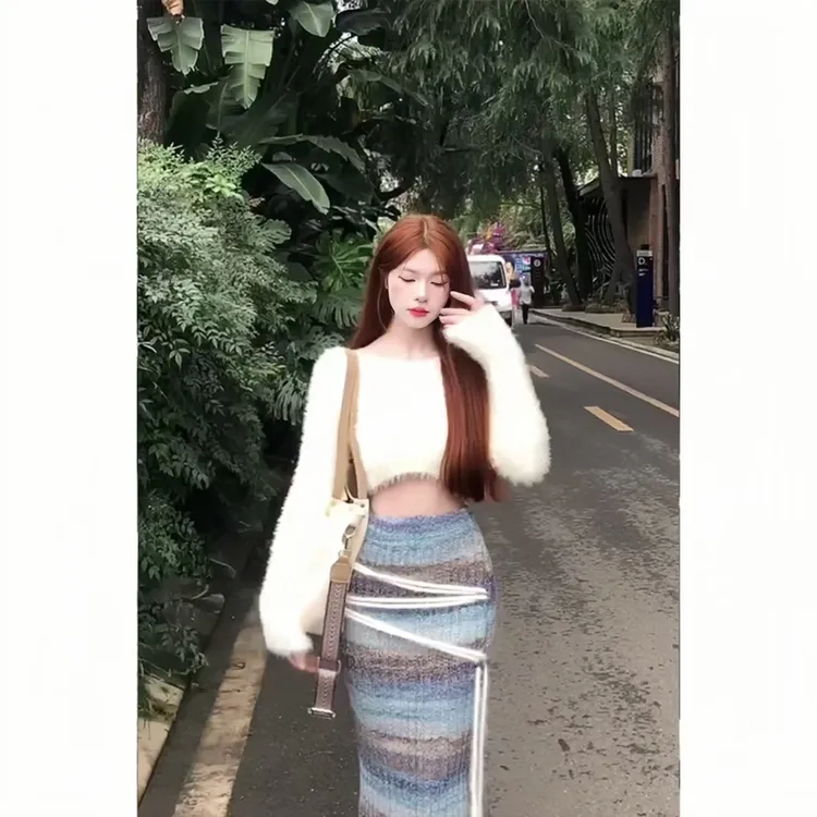 慵懒风圆领长袖毛衣女2024秋冬新款时尚高腰撞色重工设计感半身裙