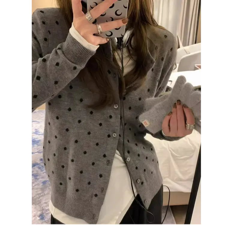 灰色波点针织开衫女春季2024新款叠穿设计感小众显瘦长袖内搭上衣