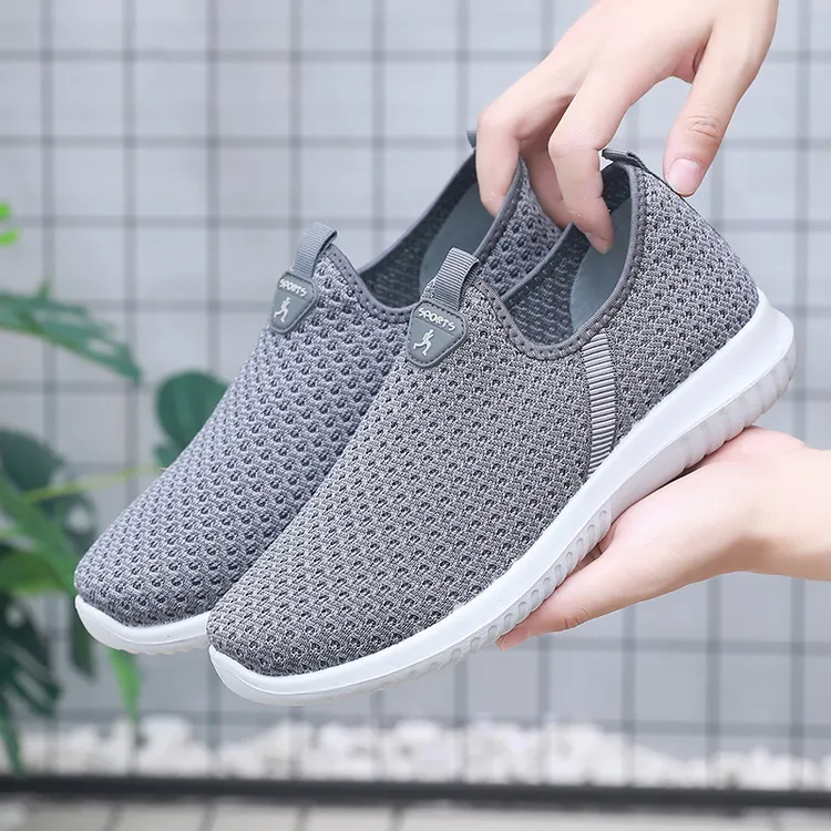 春季新款老北京布鞋休闲运动一脚蹬男鞋防滑软底透气中老年爸爸鞋