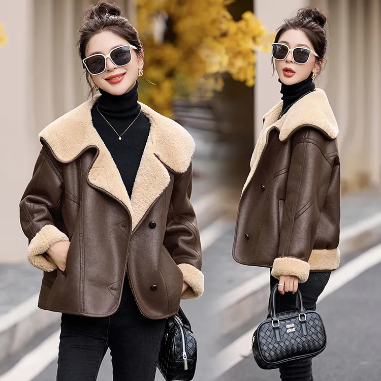 冬季新款女2025时尚百搭舒适保暖气质优雅大气毛绒拼接皮毛外套潮