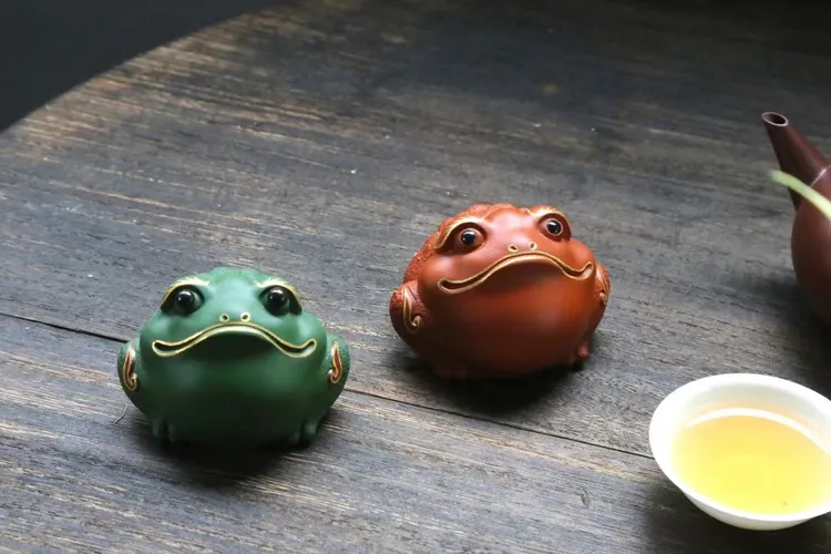 宜兴紫砂茶宠描金金蟾精品可养摆件高档茶玩茶台功夫茶具配件