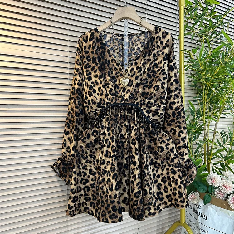 大码MM新款2025微胖妹妹V领收腰显瘦宽松洋气长袖衬衫雪纺衫上衣